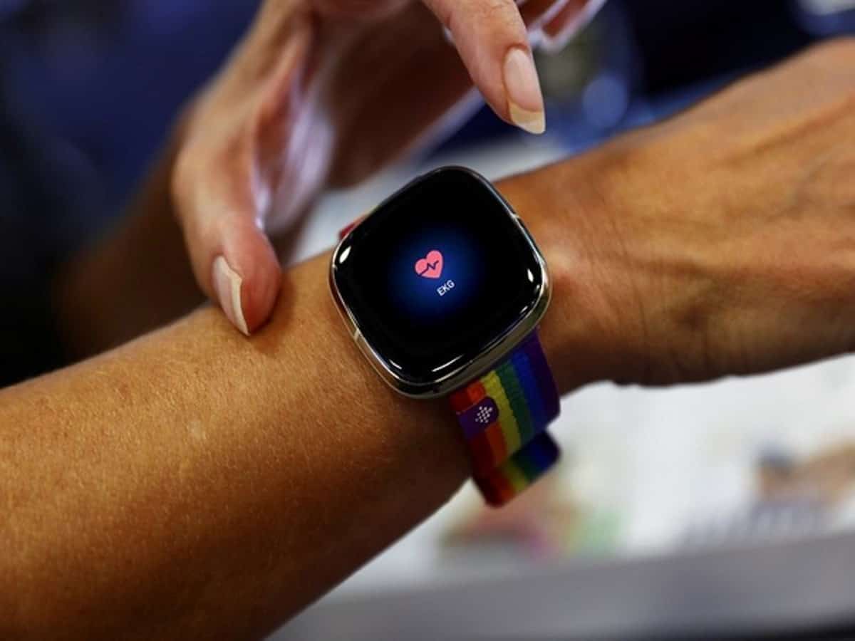 This technology uses human body as medium to power wearable devices