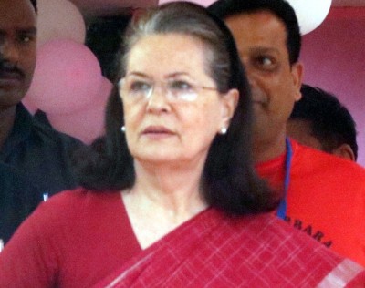 Sonia to meet leaders of disgruntled group G23 on Saturday