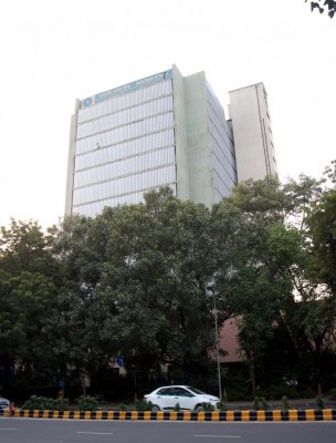 SBI Arakkonam branch names and shames education loan borrowers