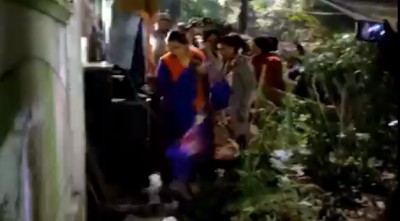BJP protest outside Kejriwal's house turns violent, CCTV cameras broken