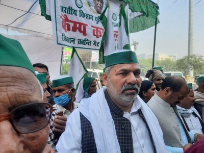 Begin hunger strike from wherever you are, farmers' leaders told