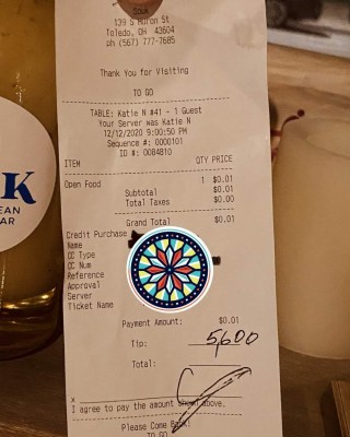 Customer leaves $5,600 tip at US restaurant