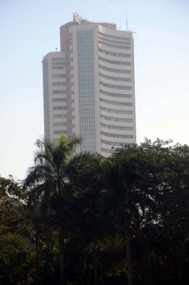 Global cues, healthy inflows lift market; energy stocks' rise (Roundup)