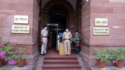 Mamata opposes central deputation of three IPS officers