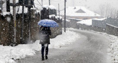 Min temperatures dip below zero in valley & Ladakh