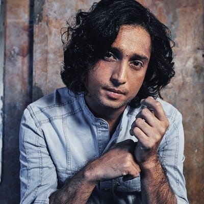 Nikhil D'Souza collaborates with Nikitaa on a futuristic love song