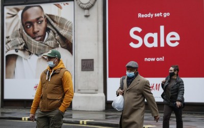 UK records another 33,364 coronavirus cases, 215 deaths