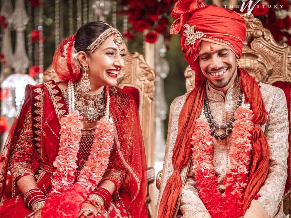 Royal in red: Pictures from Yuzvendra Chahal and YouTuber Dhanashree's wedding