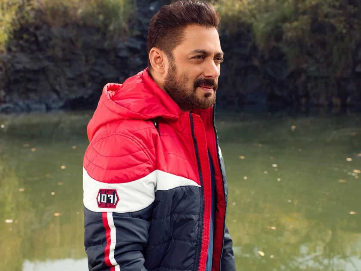 #10DaysToGo: Ardent fans begin count down ahead of Salman Khan's birthday