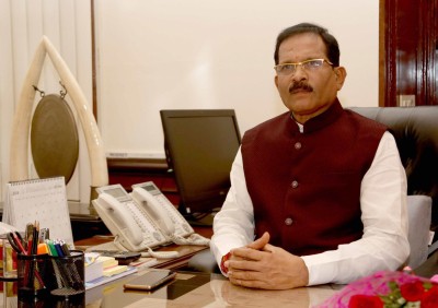Govt will ensure best of weapons and armour to soldiers: Shripad Naik