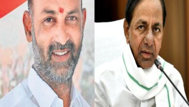 TRS, BJP trying to attract each other's leaders
