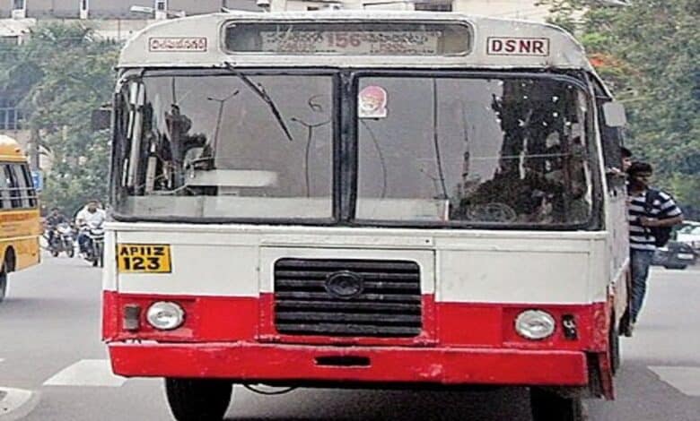 Telangana to operate over 4,000 buses to clear Dussehra rush