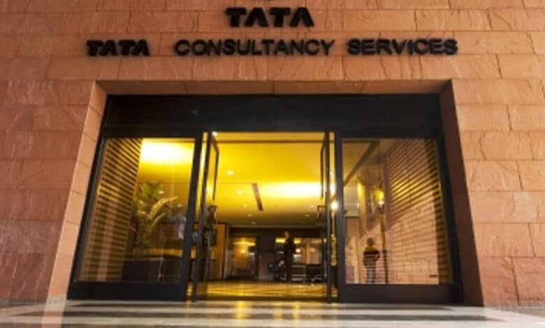 TCS sacks 16 employees, bars 6 vendors involved in bribes-for-jobs scam