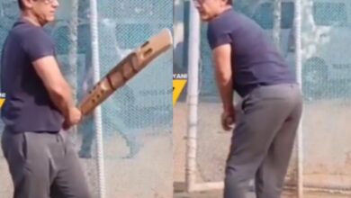 Watch: Aamir Khan spotted playing 'gully cricket' with kids