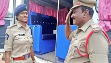 Circle Inspector's daughter becomes DSP, father proudly goes on duty, see you too PHOTO