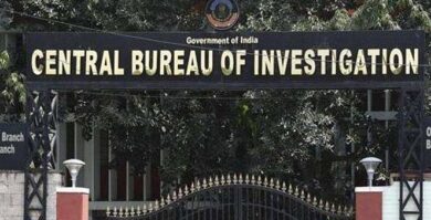 CBI nabs 2 Mumbai customs officers for graft
