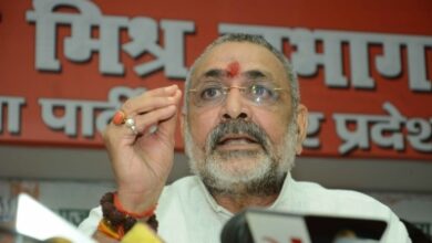 Leftists, tukde-tukde gang defaming Modi using farm sector: Giriraj