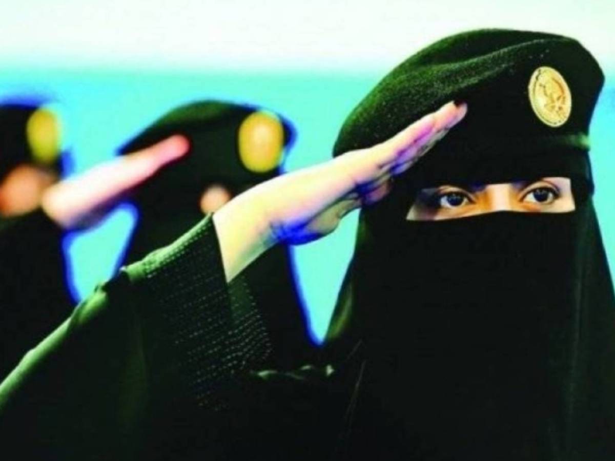 Saudi announces job vacancies for women as first soldiers