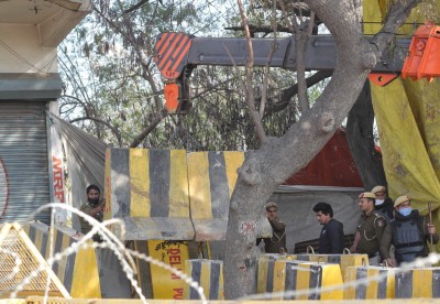 Protester at Singhu border creates ruckus, attacks SHO