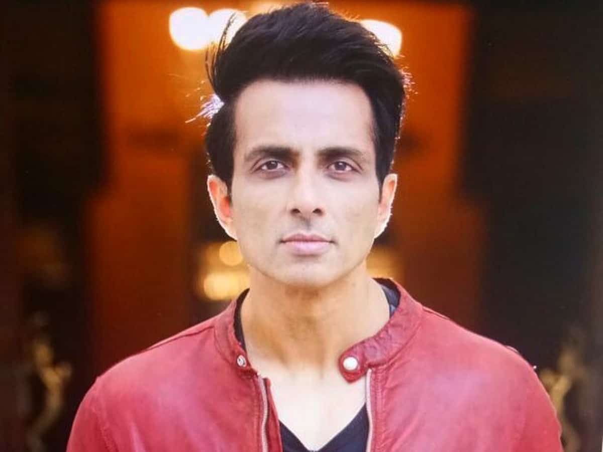 Sonu Sood urges everyone to consume 'meat free meal' this Valentines' Day