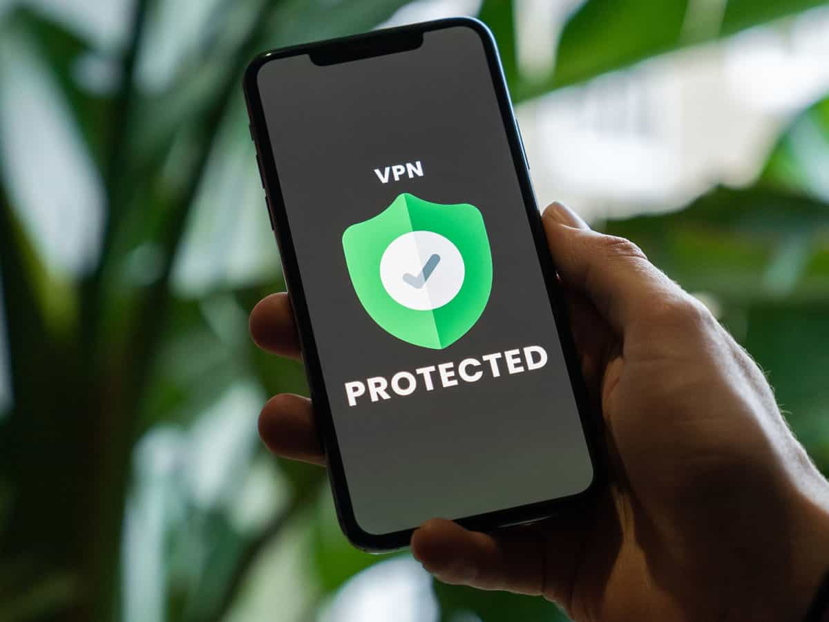 Google adds VPN to iPhones using Google Fi plans