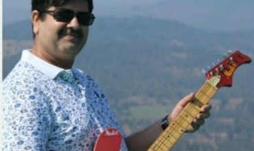 Man whose SUV with gelatin sticks was parked near Ambani home found dead