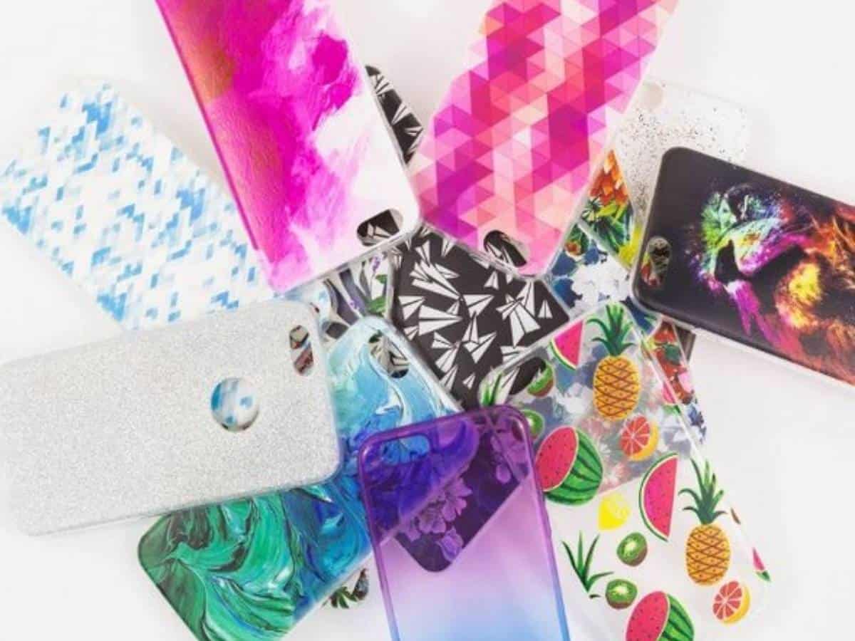 Dump expensive mobile covers from the market and create these DIY ones