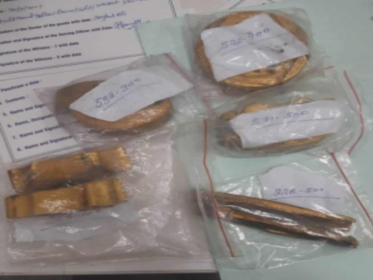 2.5 kg gold, 30K dollars seized at Hyderabad Airport