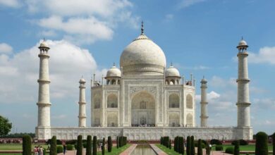 UP teen sells cycle to see Taj Mahal but run out of money