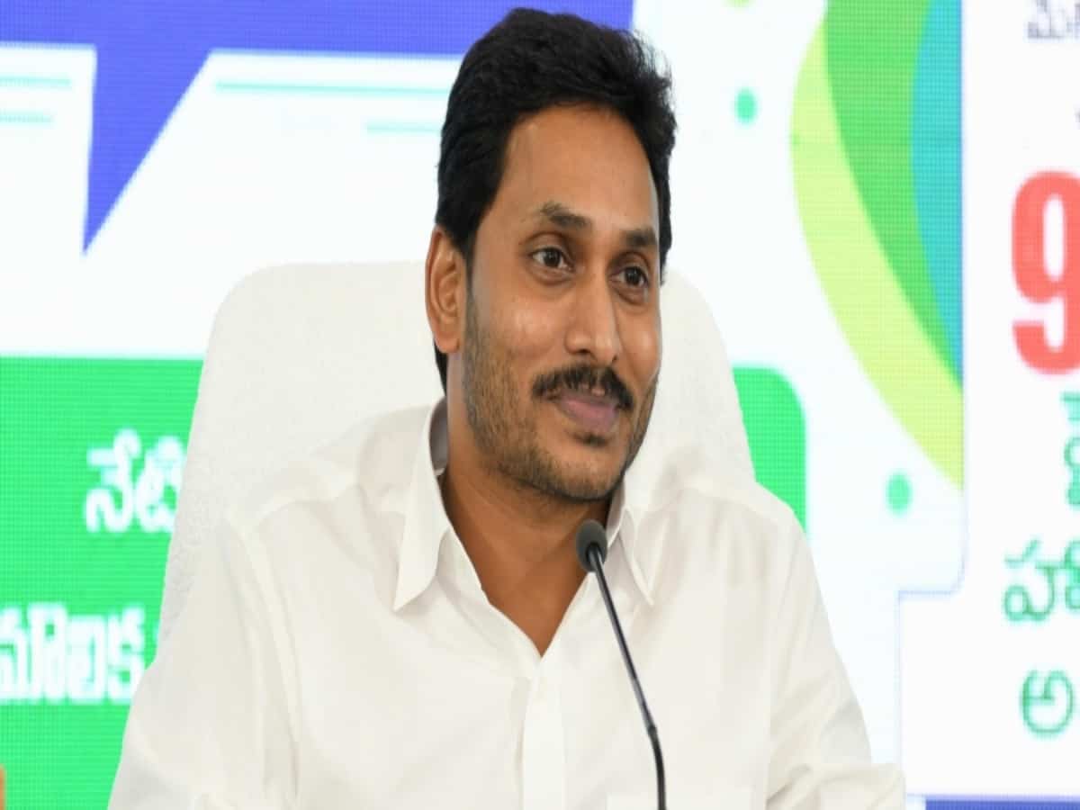Rebel YSRCP MP moves HC for Jagan's bail cancellation