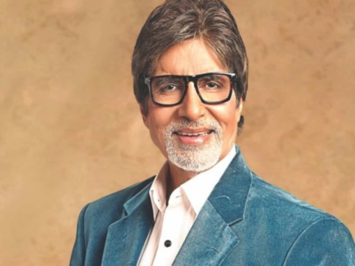 Amitabh Bachchan undergoes surgery for the second time, here's his health update
