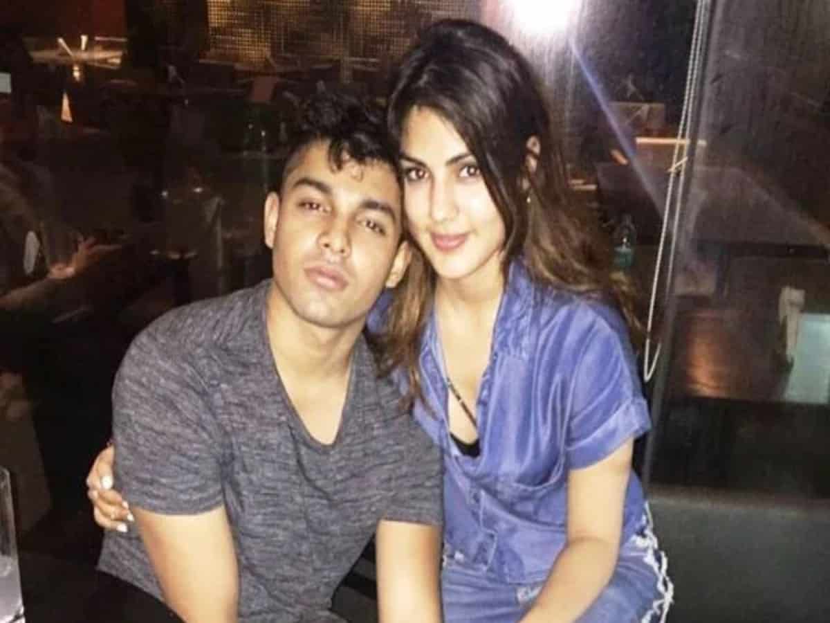 NCB files 12K paged charge sheet against Rhea Chakraborty, 32 others