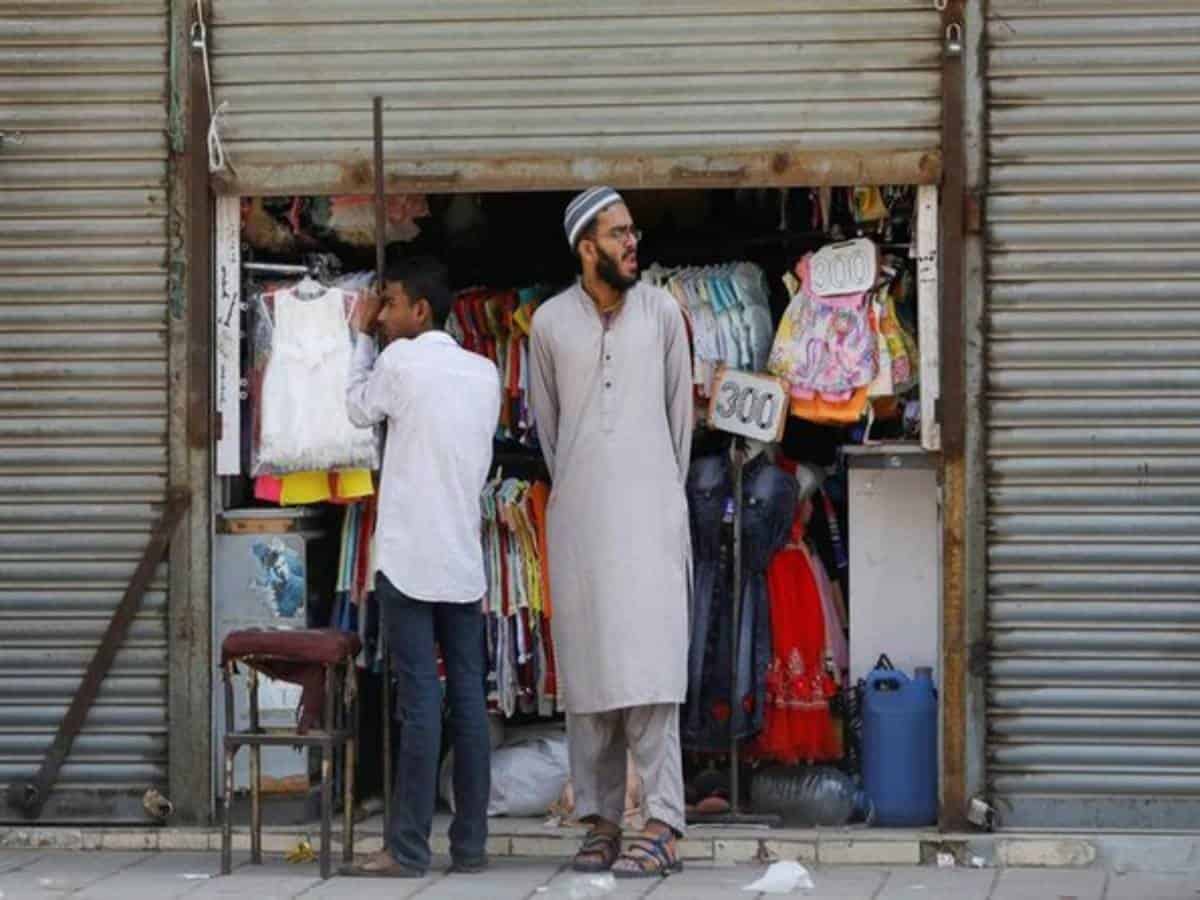 Pakistan govt lacks public support in fight against COVID-19 pandemic: Report