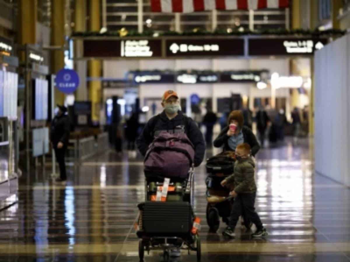 Fully inoculated people can travel at low risk: US CDC