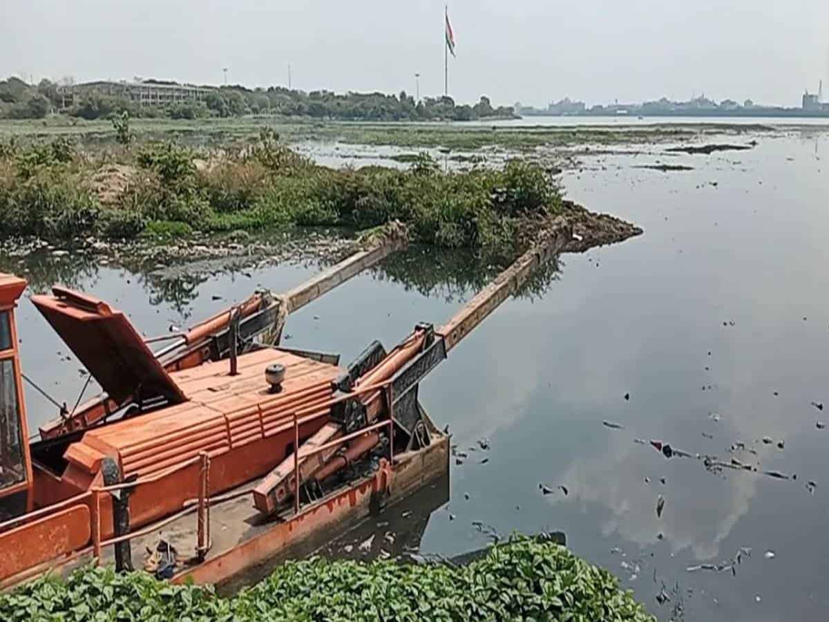 HMDA ropes in Bengaluru firm to clean up Hussain Sagar