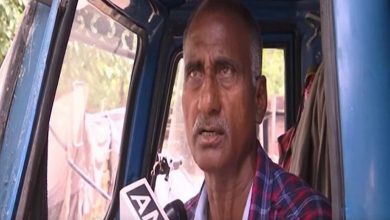 National-level boxer turned auto driver trains underprivileged children for free of cost