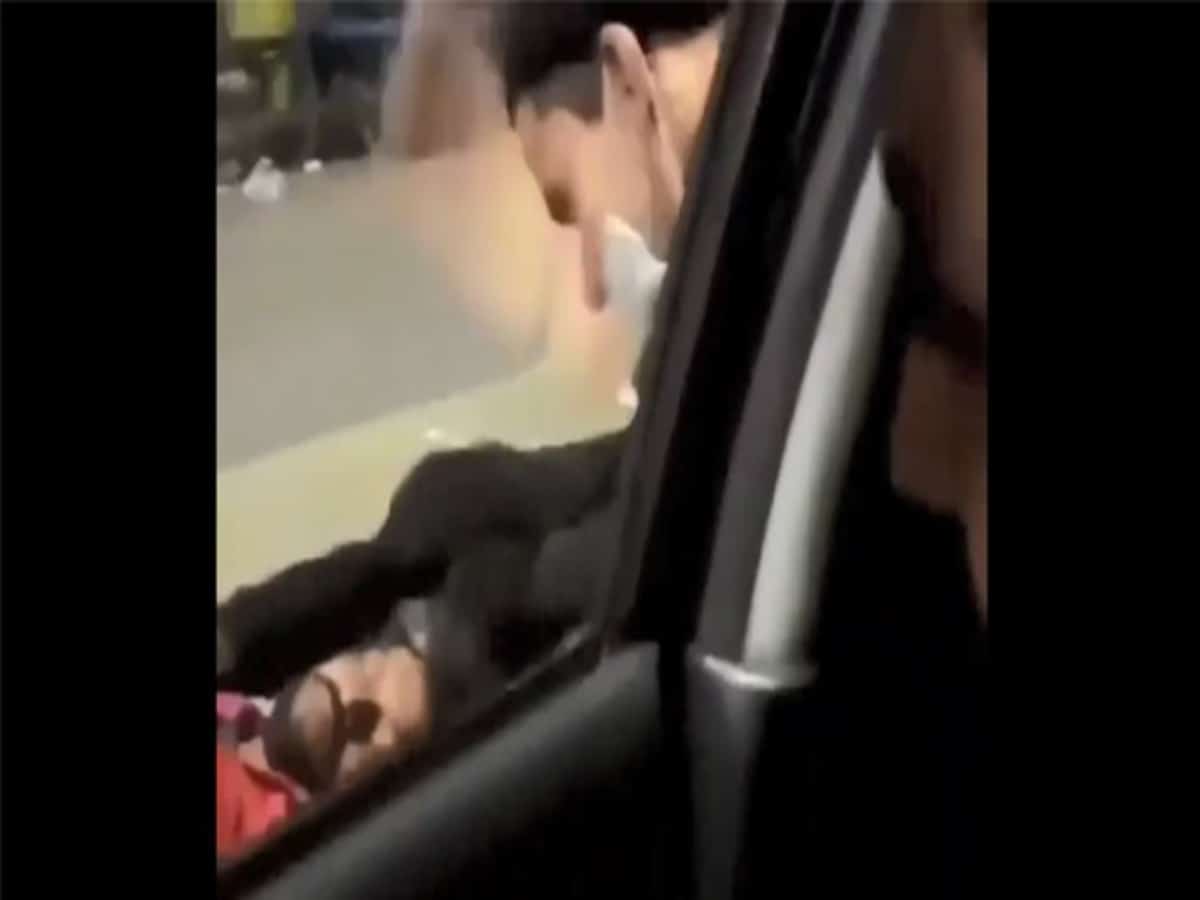 Hyderabad: Youngster slaps man sleeping on pavement from moving car
