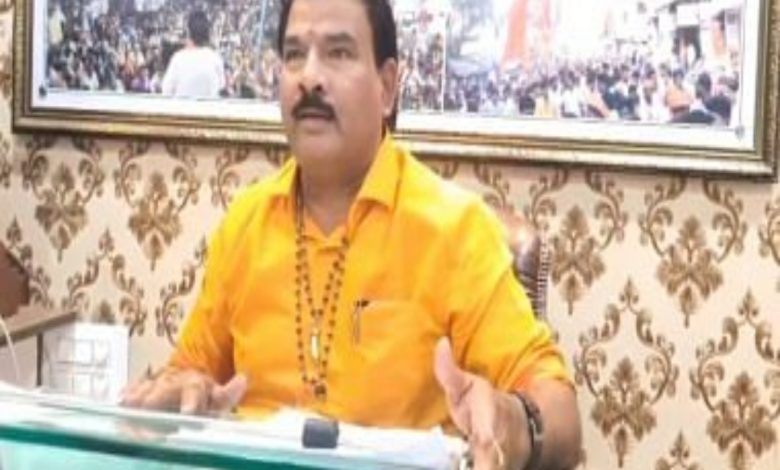 Shiv Sena MLA announces Rs 11L reward for cutting off Rahul’s tongue, booked