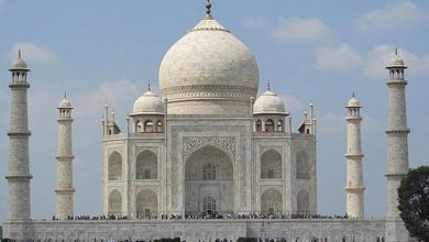 Afghan diplomats visits Taj Mahal amid weekend lockdown