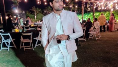 Adivi Sesh donates 850 liters of drinking water to King Koti hospital