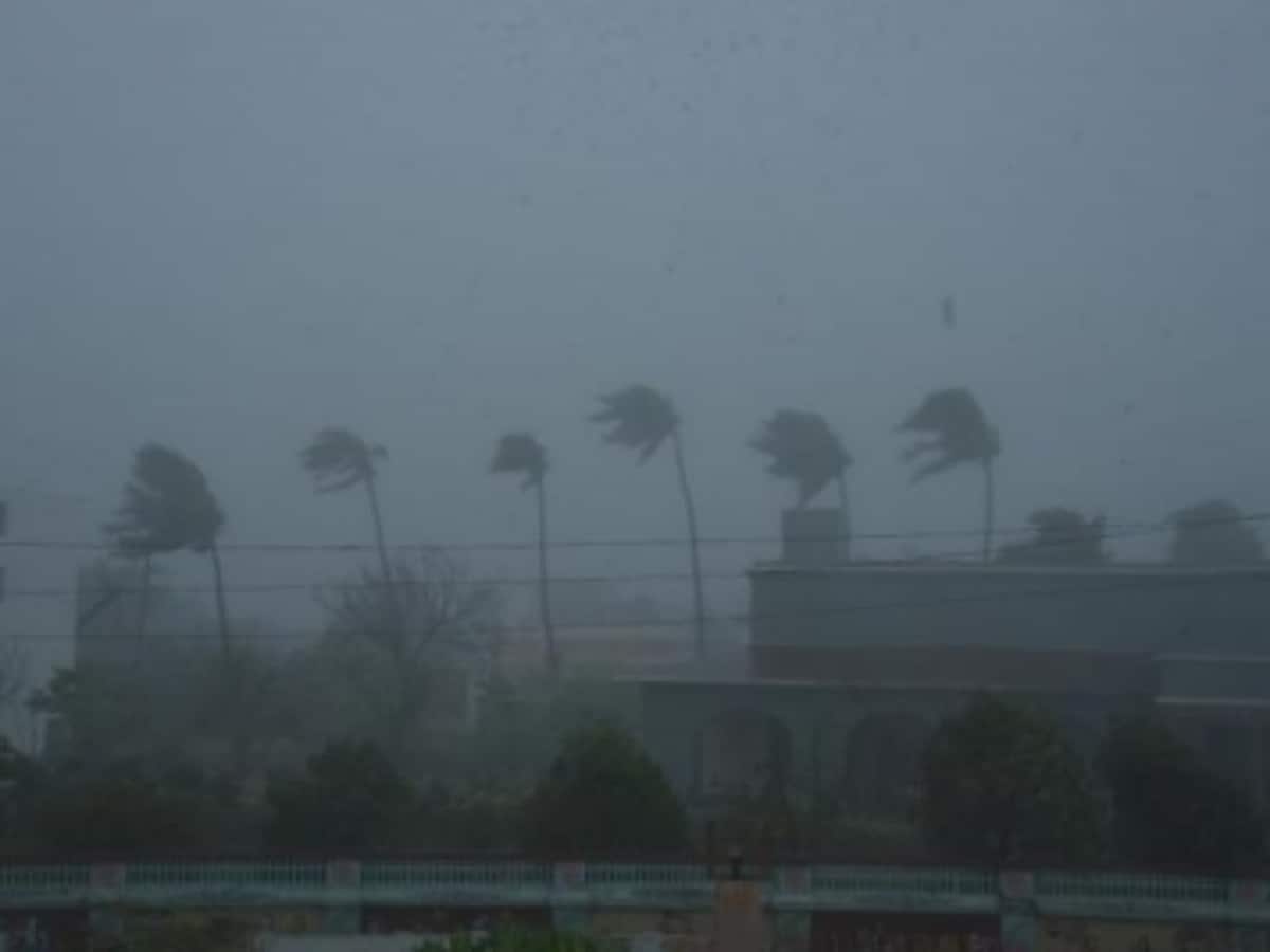 Cyclone Tauktae hits K'taka coast, brings in heavy rainfall