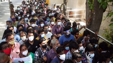 Hundreds throng Chennai's Jawaharlal Nehru Stadium to get Remdesivir