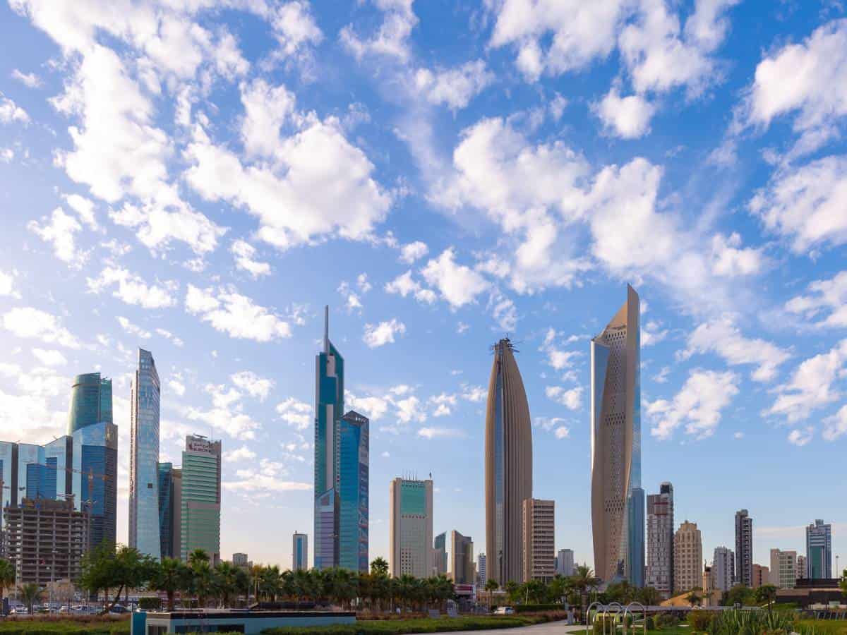 Kuwait lifts partial curfew after two months
