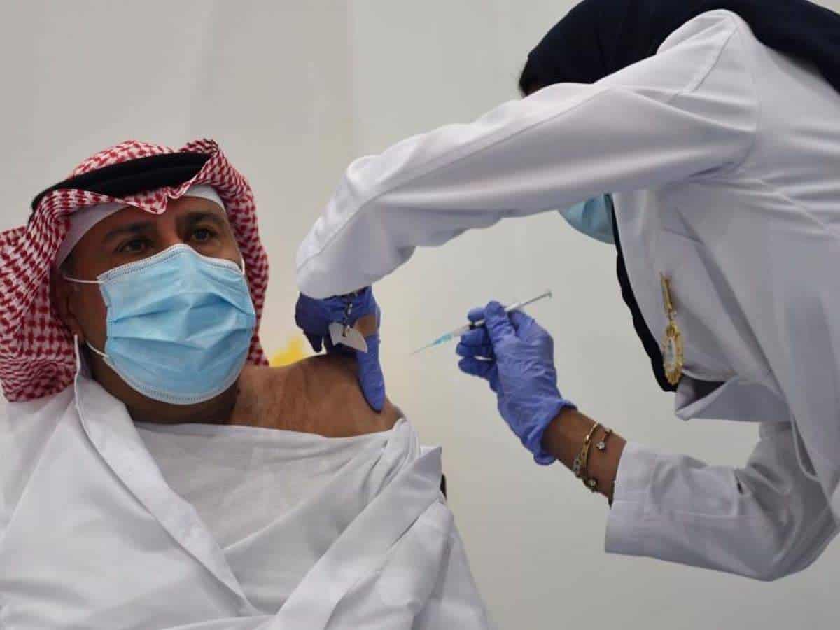 Saudi resolves controversy over second dose of COVID-19 vaccine