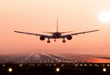 Pak bans non-vaccinated persons from domestic air travel