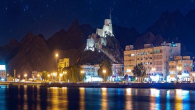 Oman cancels Eid prayers, ban commercial activities