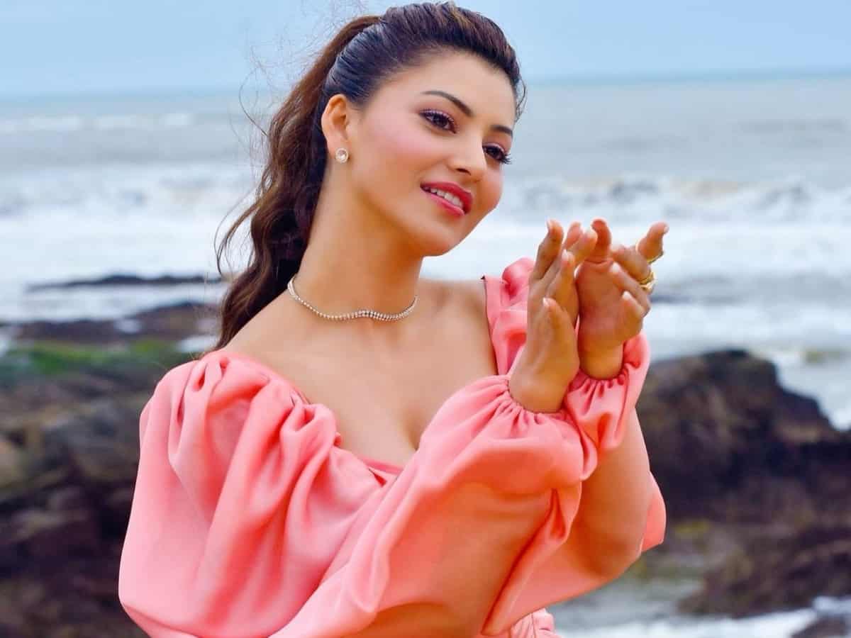 Urvashi Rautela desires to work with Shah Rukh Khan for this reason