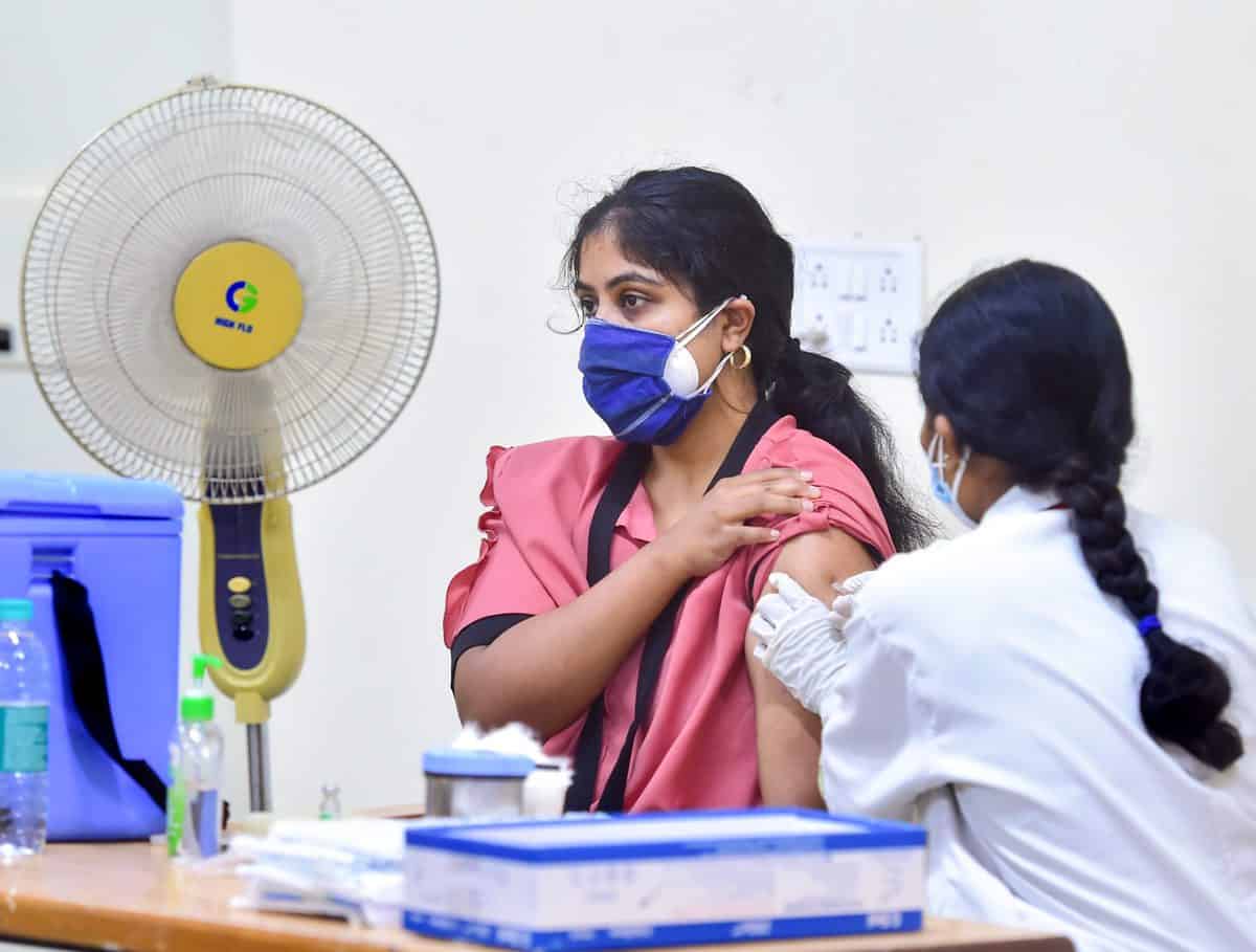 Analysis: Women fall behind as more people get vaccinated in India