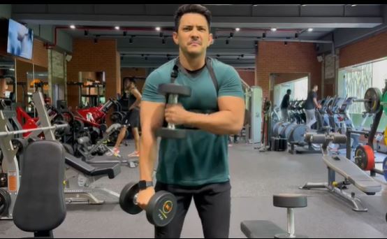 Aditya Narayan shares Saturday weight training regime
