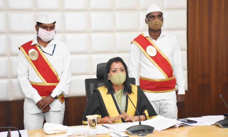 Hyderabad mayor faces ire of own party workers